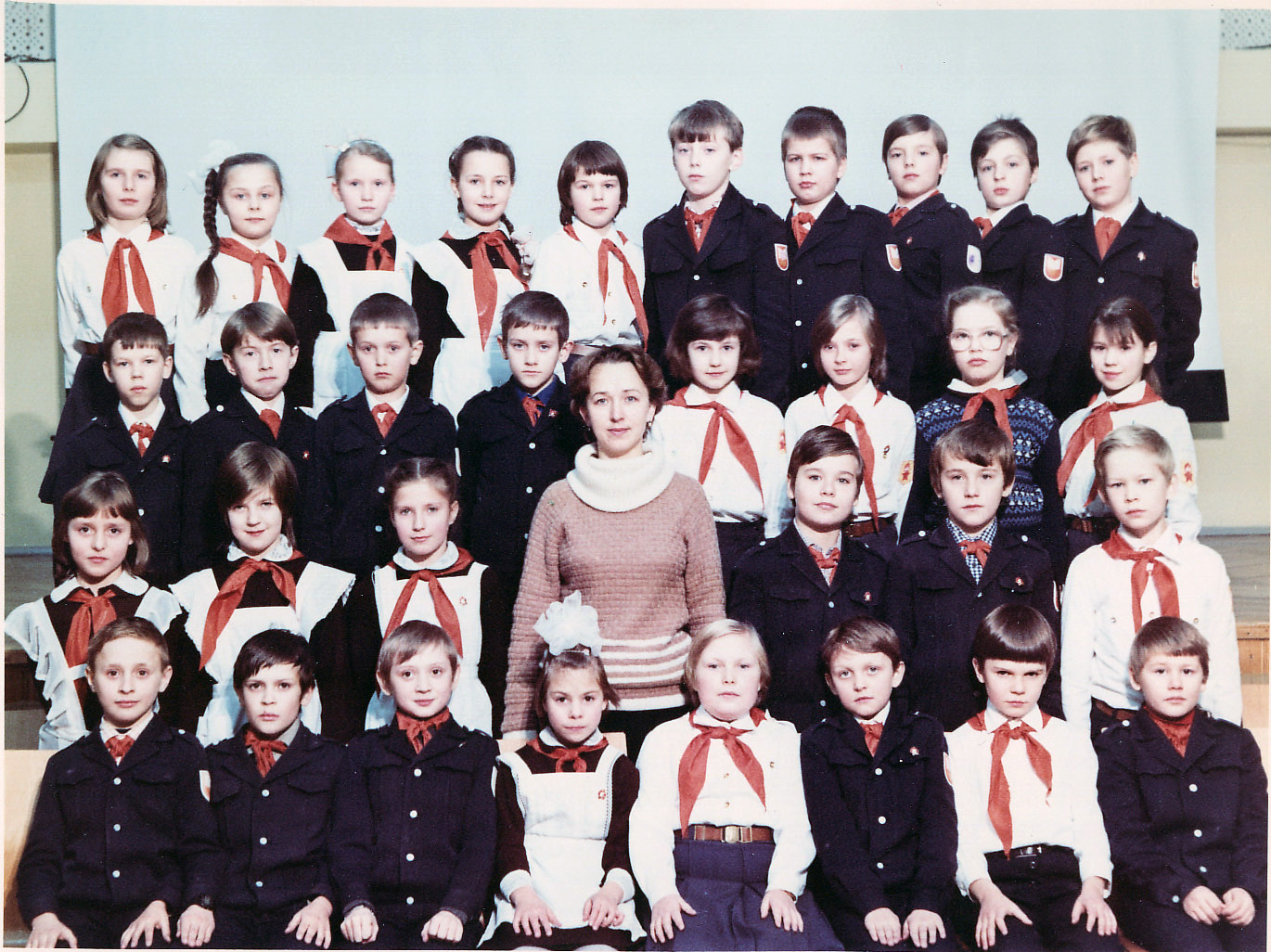 Фото класса в школе 93 город Санкт-Петербург